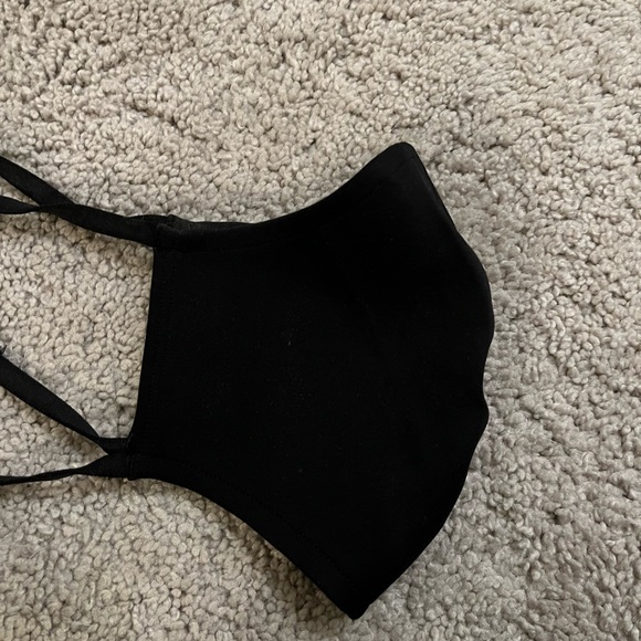 Lulu lemon face mask - Picture 2 of 2